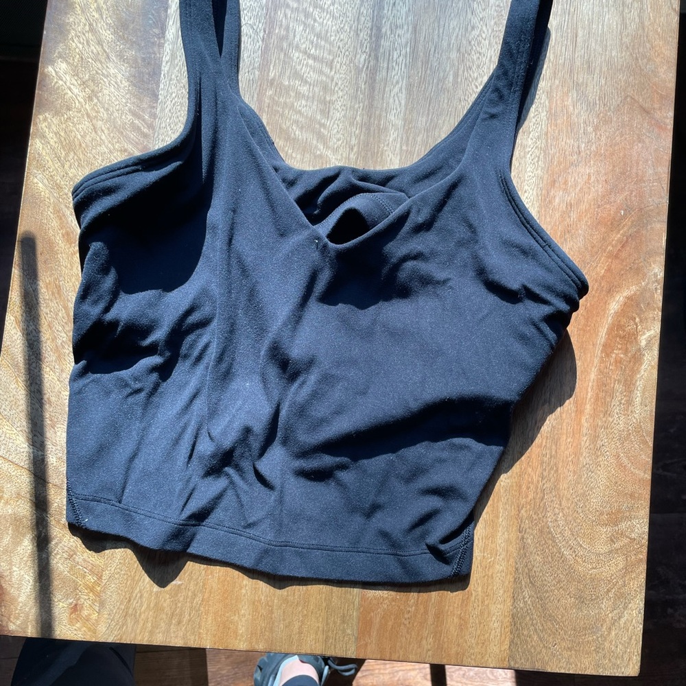 Black align cropped tank